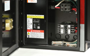 Techno-Hybrid control cabinet for traffic lights